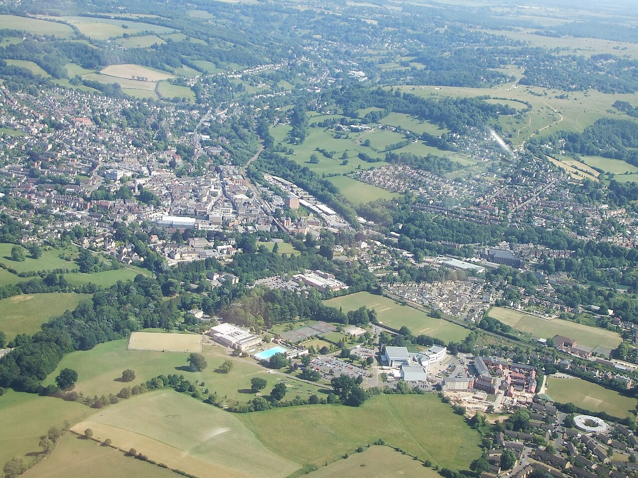 Stroud — verified 16:9 public domain landscape news photograph