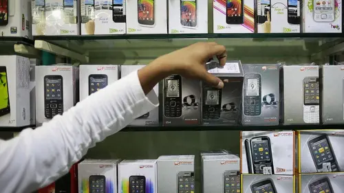 Can Indian Smartphone Brands Beat Apple, Samsung and Chinese OEMs?