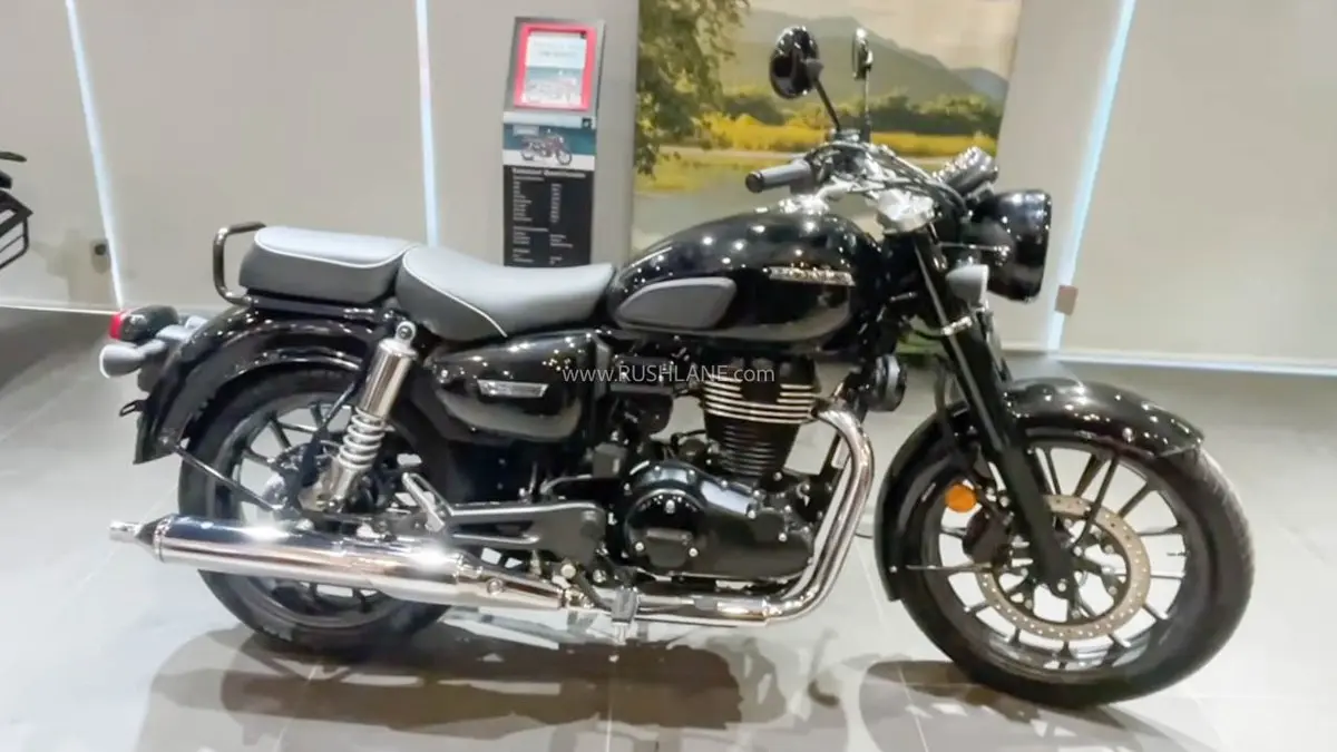 Authentic publisher wire photograph: New Honda CB350C Black Edition Launched